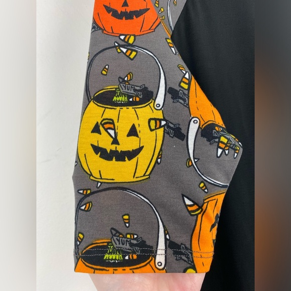 Lularoe size XS Women’s Black Orange Halloween Pumpkin Raglan Sleeve Irma Shirt - Picture 4 of 7